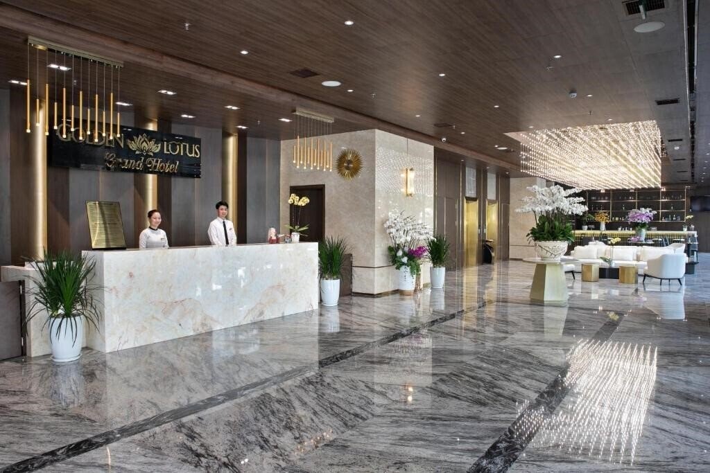 Панорама Golden Lotus Grand Hotel Da Nang 4*
