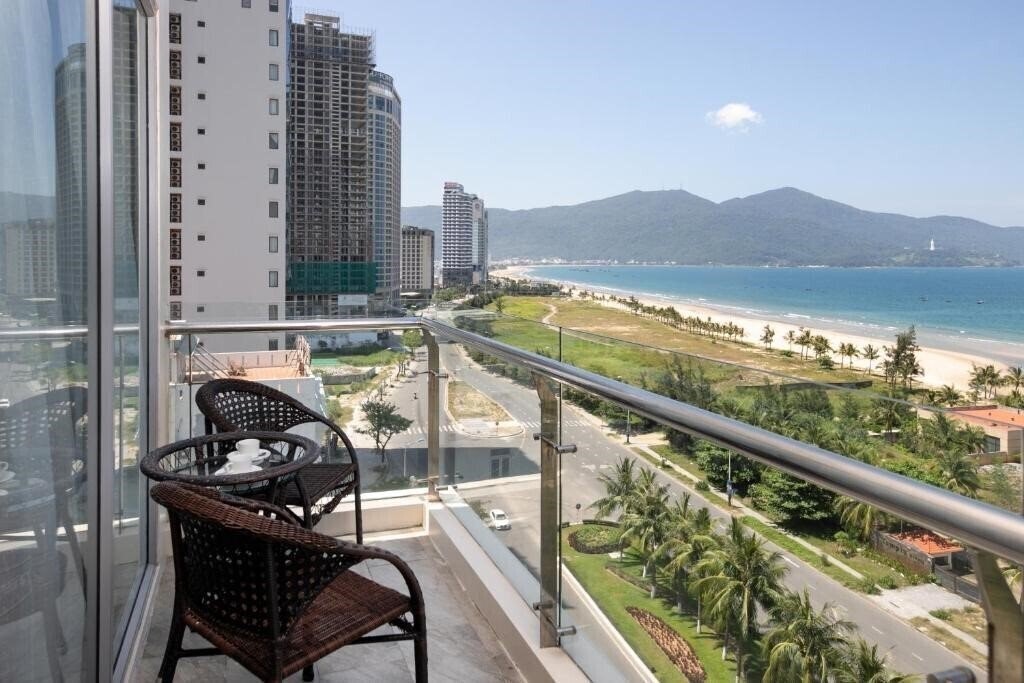 Вид Sekong Hotel Da Nang Beach 3*
