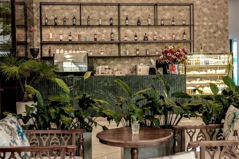 Вид Centre Point Hotel & Residence 5*