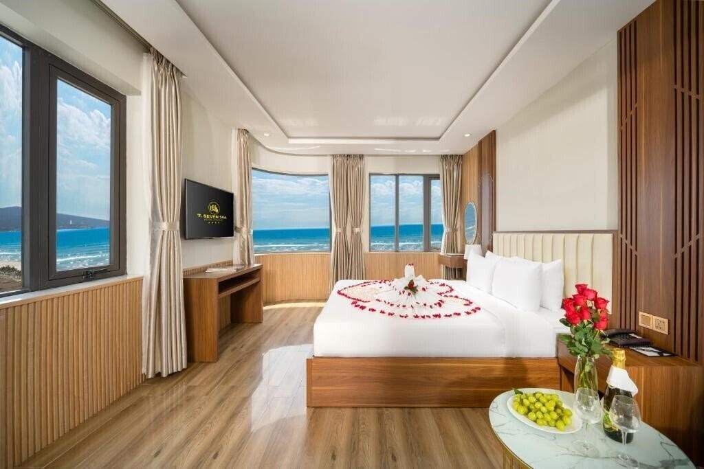 Територія Seven Sea Hotel 4*