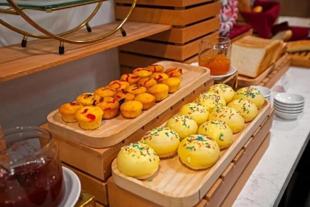 Апартаменты Mercy Emerald Hotel 4*