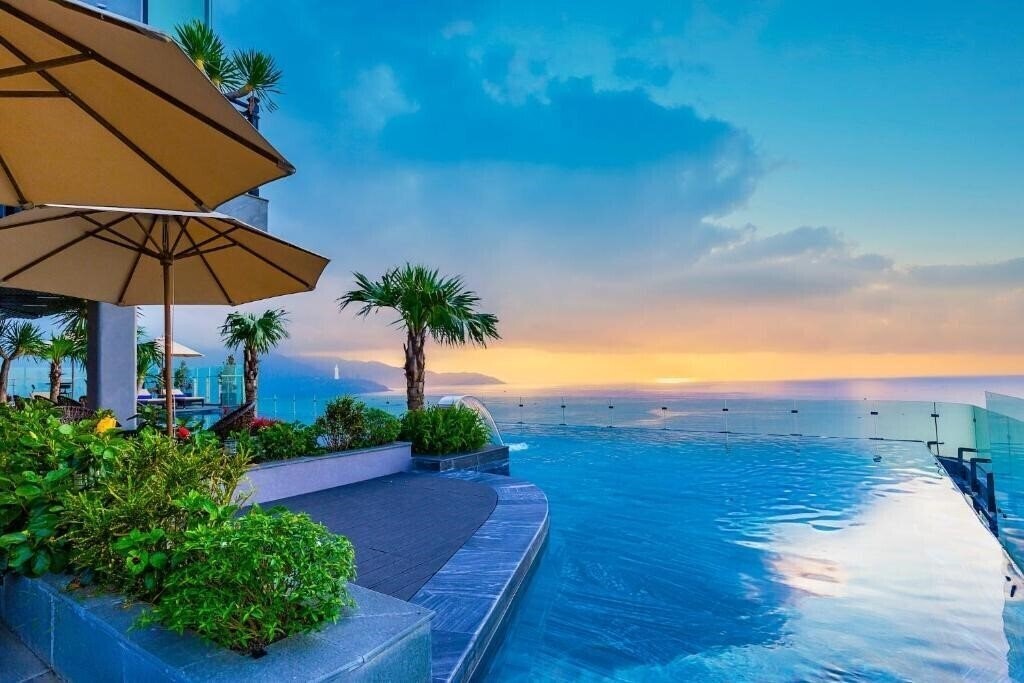 Вид Peninsula Hotel Danang 5*