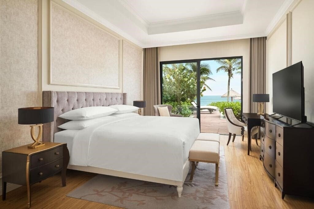Картинка Da Nang Marriott Resort & SPA, Non Nuoc Beach Villas 5*