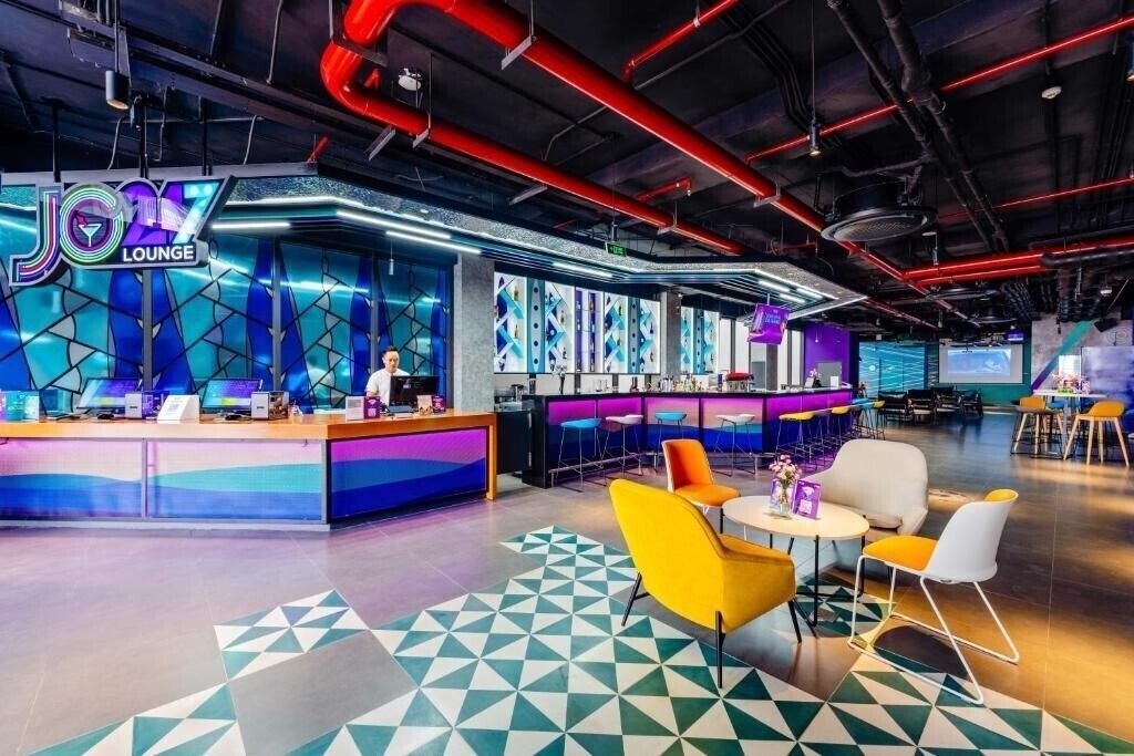 Територія SOJO Hotel Da Nang 4*