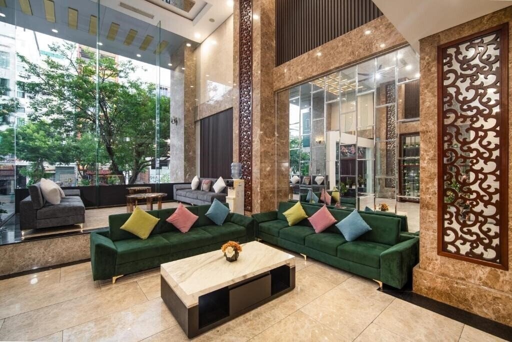 Апартаменти Crystal Hotel (ex. Crystal Hotel Danang) 3*