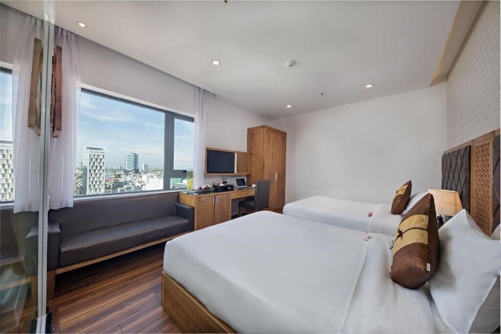 Вид Bliss Luxury Hotel Danang (ex. Bliss Luxury Hotel & SPA Da Nang, Grand Sunrise 3 Hotel) 4*