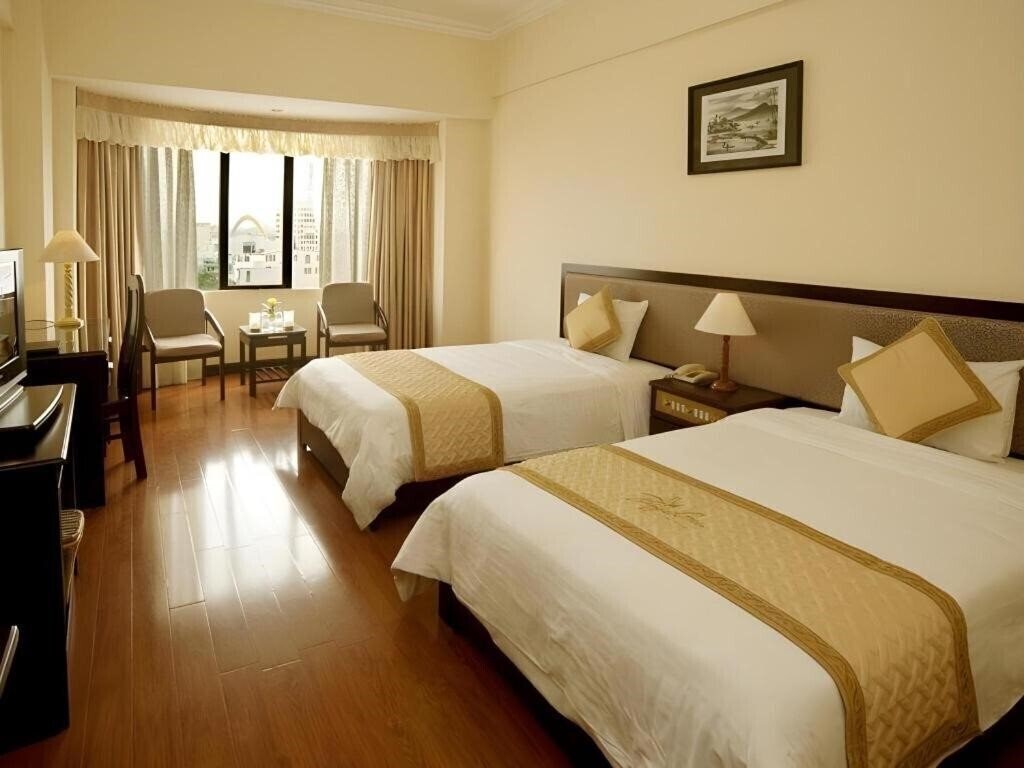 Готель Bamboo Green Central 3*