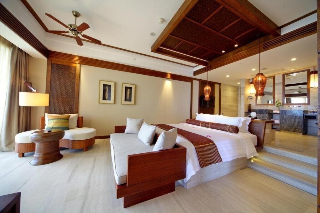 Вид Crowne Plaza Danang (ex. Silver Shores) 5*