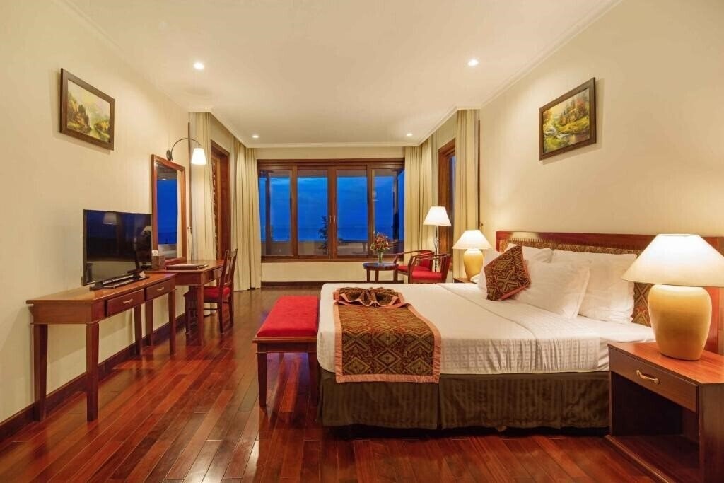 Панорама Sunny Beach Resort & SPA 4*