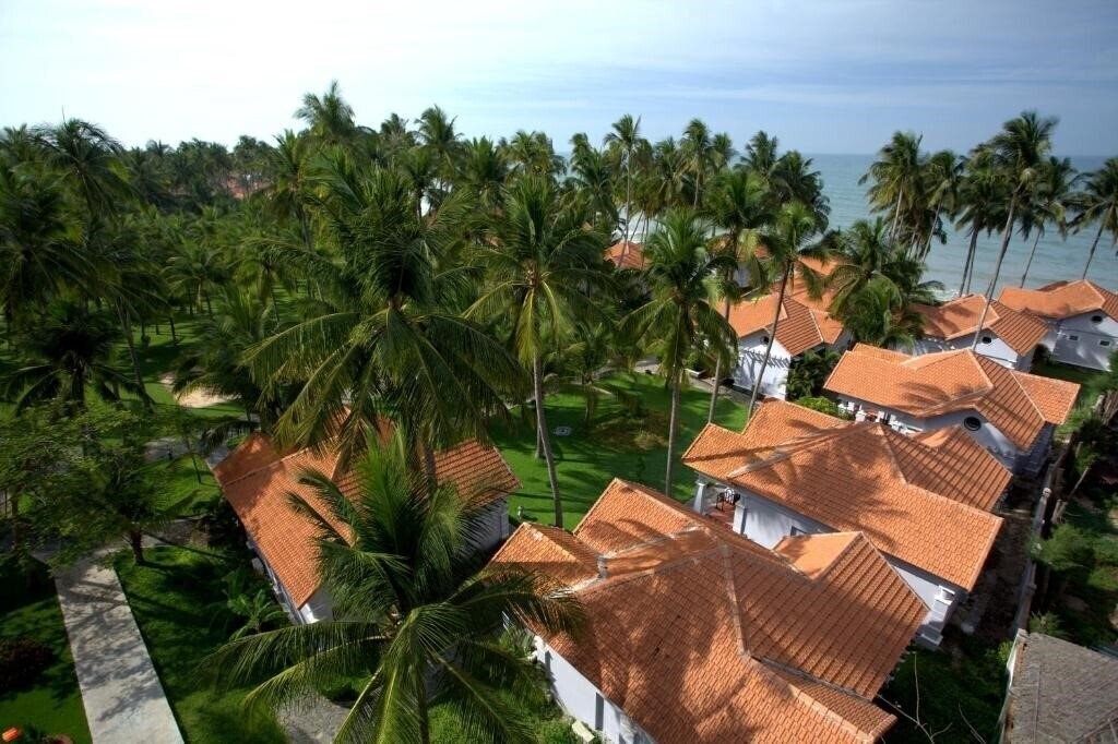 Апартаменти Muine Century Beach Resort & SPA (ex. Muine de Century Beach Resort & SPA) 4*