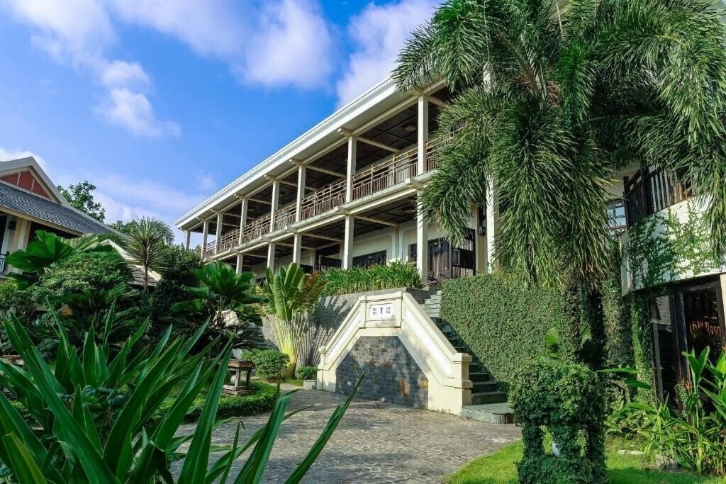 Апартаменти You And We Beach Resort 4*