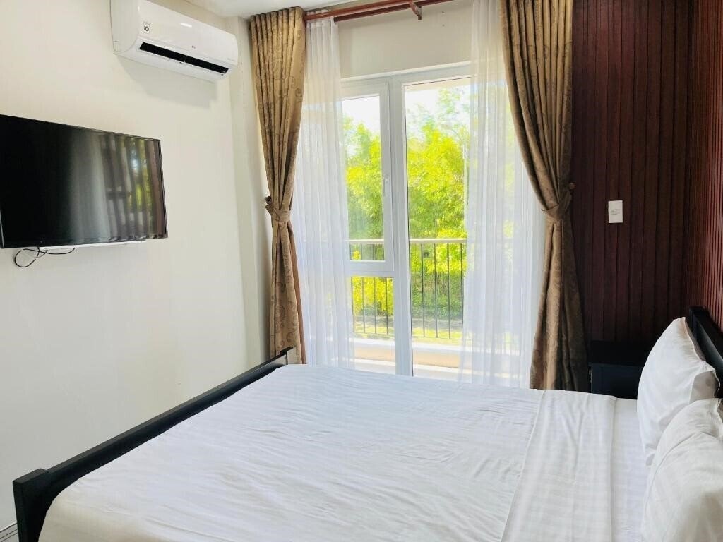 Панорама Kosmos Apart Hotel 3*