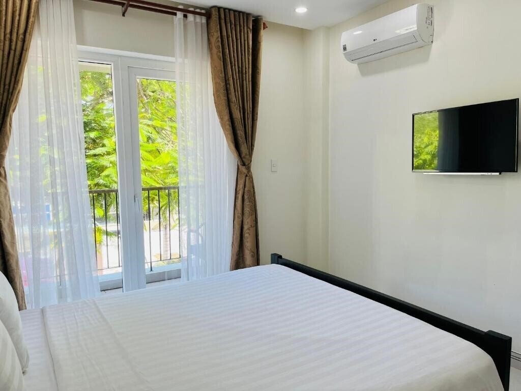 Территория Kosmos Apart Hotel 3*