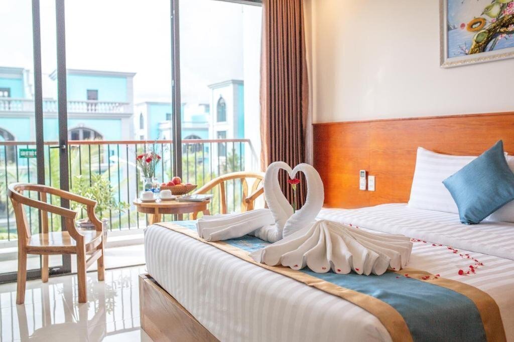 Панорама Selina Hotel (Thuy Nga Hotel) 3*