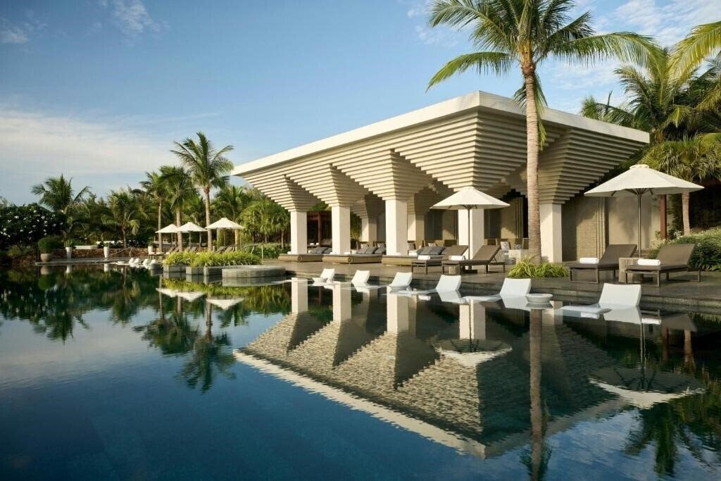 Отель Jw Marriott Cam Ranh Bay Resort & SPA 5*