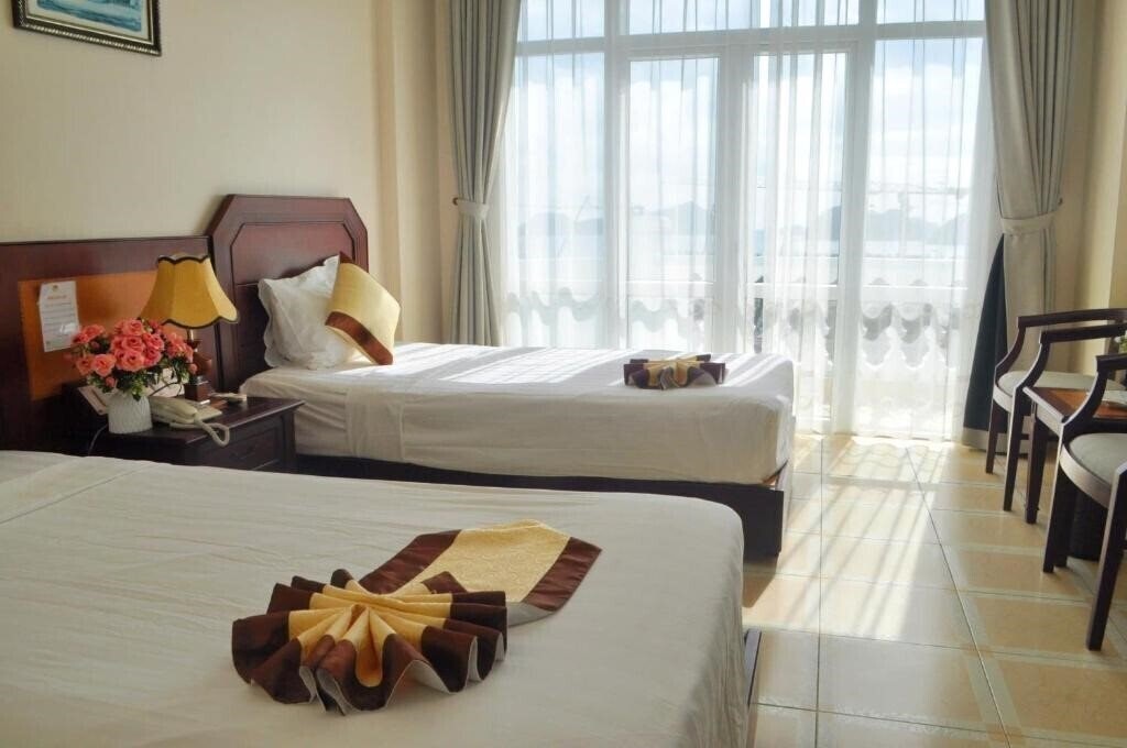 Отель Hung Long Harbour 3*