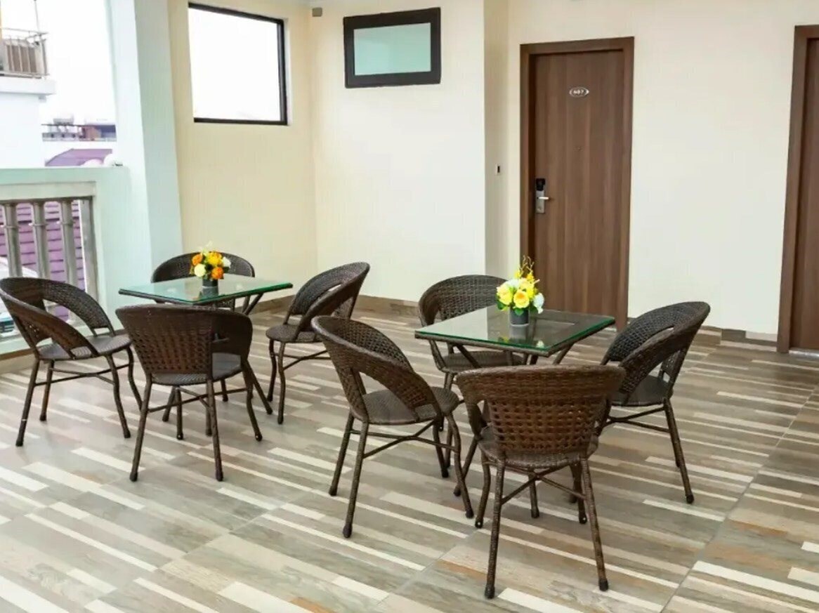 Территория Ha Long Essence Classic Hotel (ex. Essence Classic Hotel) 3*