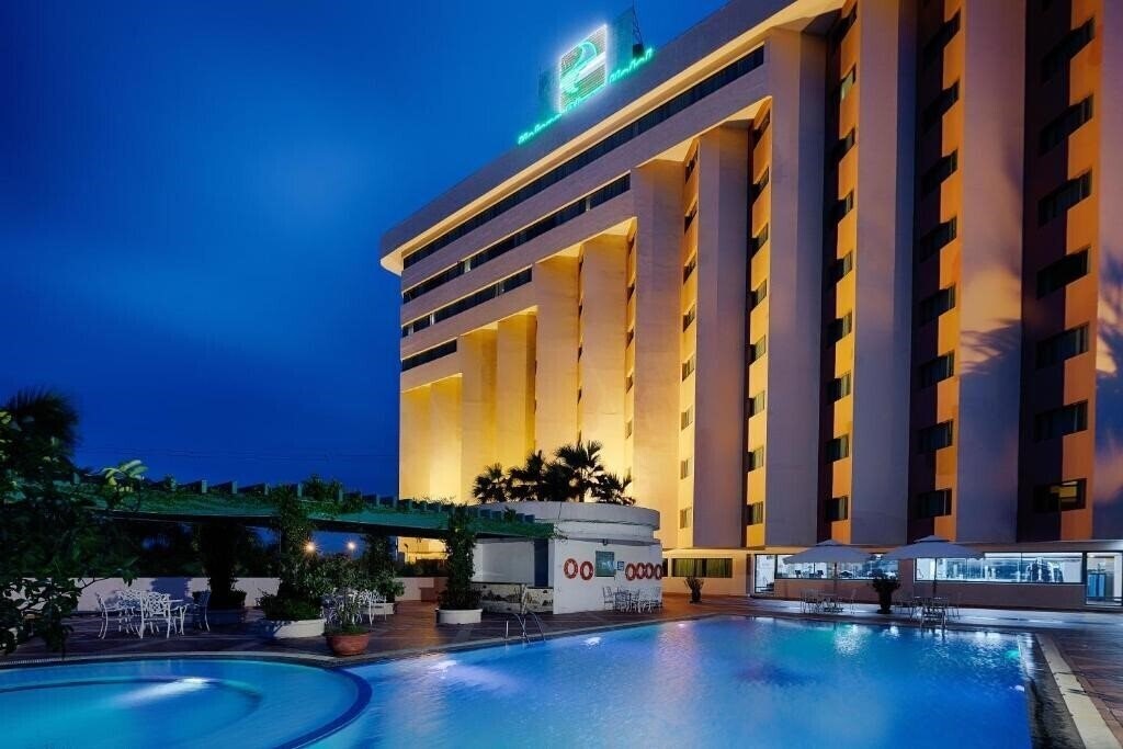 Вид Halong Plaza 4*
