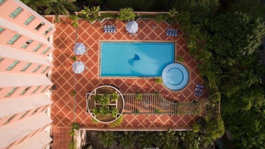 Територія Halong Plaza 4*