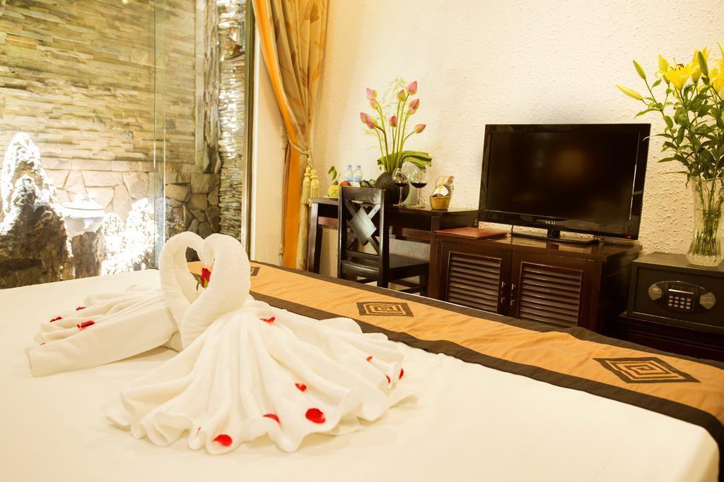 Территория Aquarius Hotel 3*