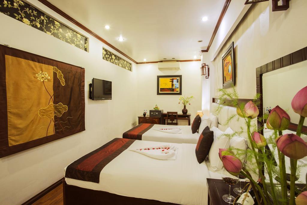 Панорама Aquarius Hotel 3*