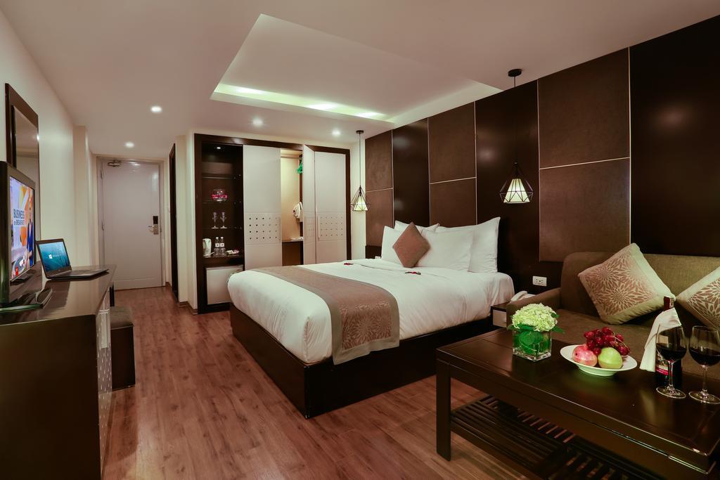 Апартаменти Rising Dragon Palace 3*