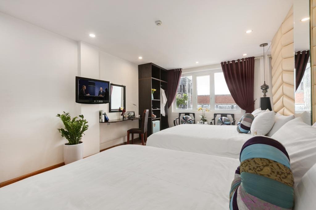 Территория Hanoi Dahlia Hotel 2*