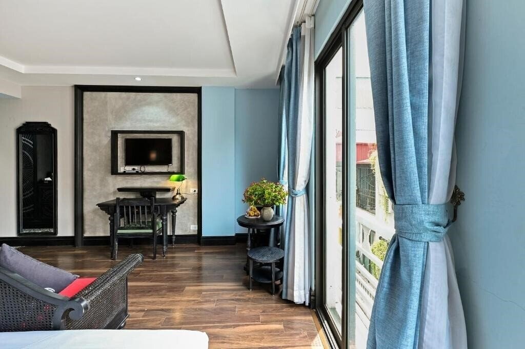 Панорама Hanoi Indochine Premium Hotel (ex. Hanoi Hibiscus Hotel, 22Land Premium Hotel, 22Land Residence Hotel & SPA 52 Ngo Huyen) 4*