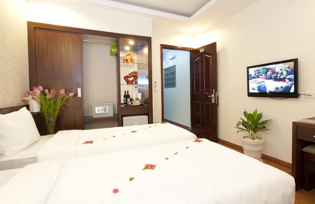 Територія Rising Dragon Legend Hotel 3*