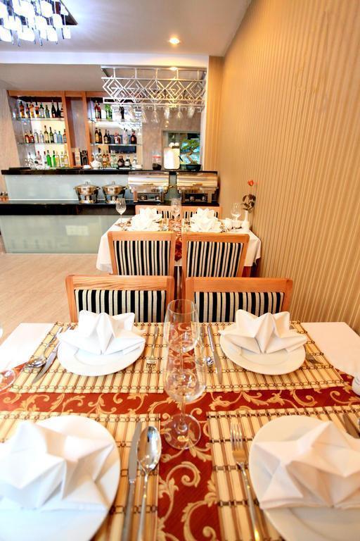 Фото A25 Hotel 45 Phan Chu Trinh 3*