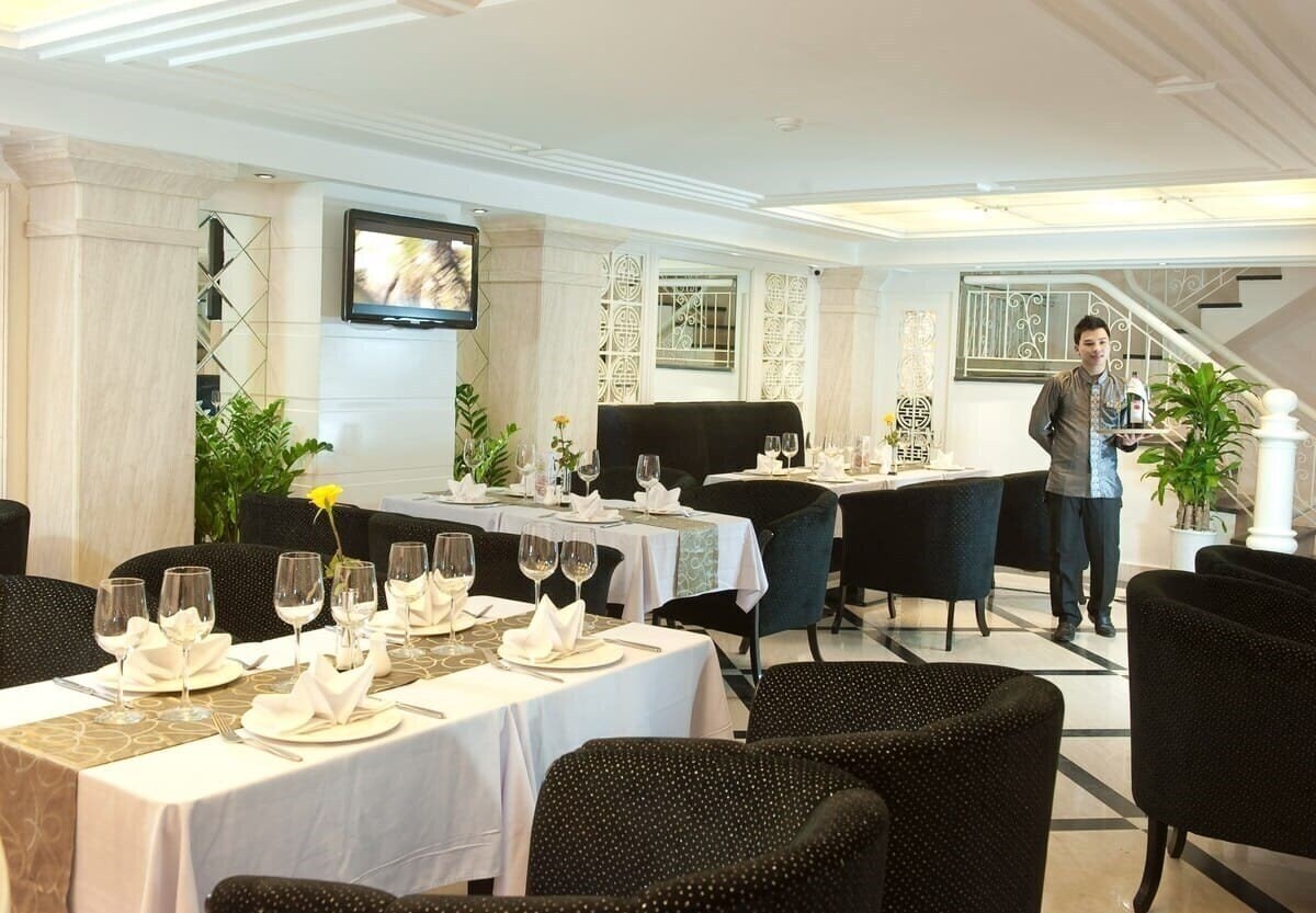 Панорама Victor Gallery Hotel & SPA (ex. Church Boutique Hotel Hang Gai) 3*