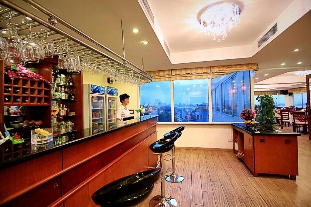 Апартаменты Khach San Moon View (ex. Moon View 1, MoonView Hotel HN by Bay Luxury) 3*