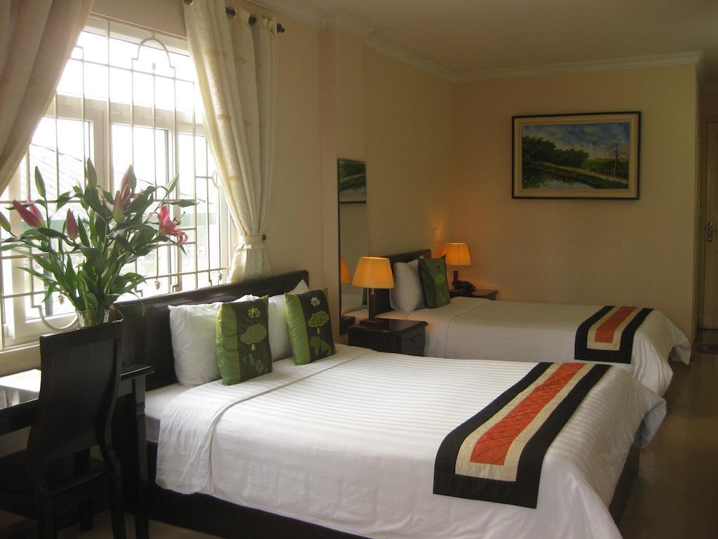 Панорама Heart Hotel 3*