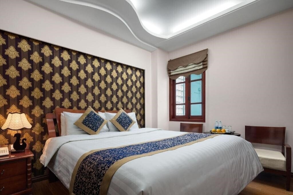 Панорама Golden Lake 3*