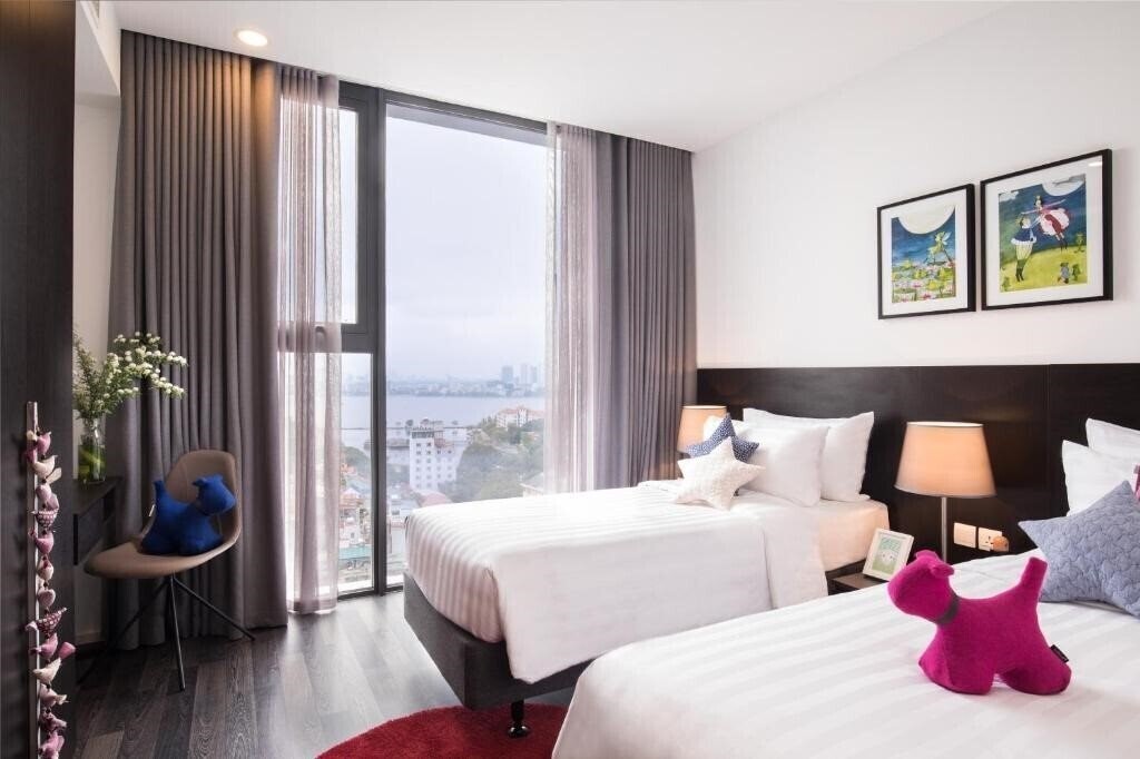 Территория Somerset West Point Hanoi 5*