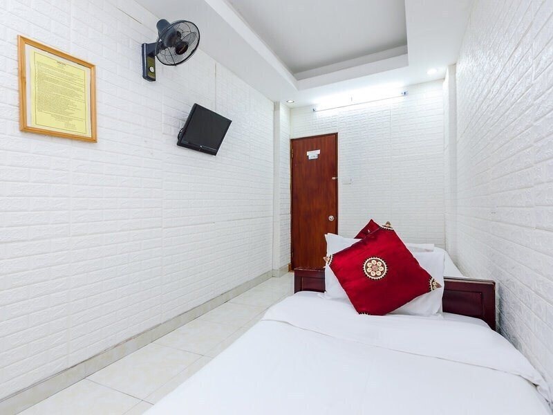 Территория Oyo 604 Queen Hotel Spot On 2*