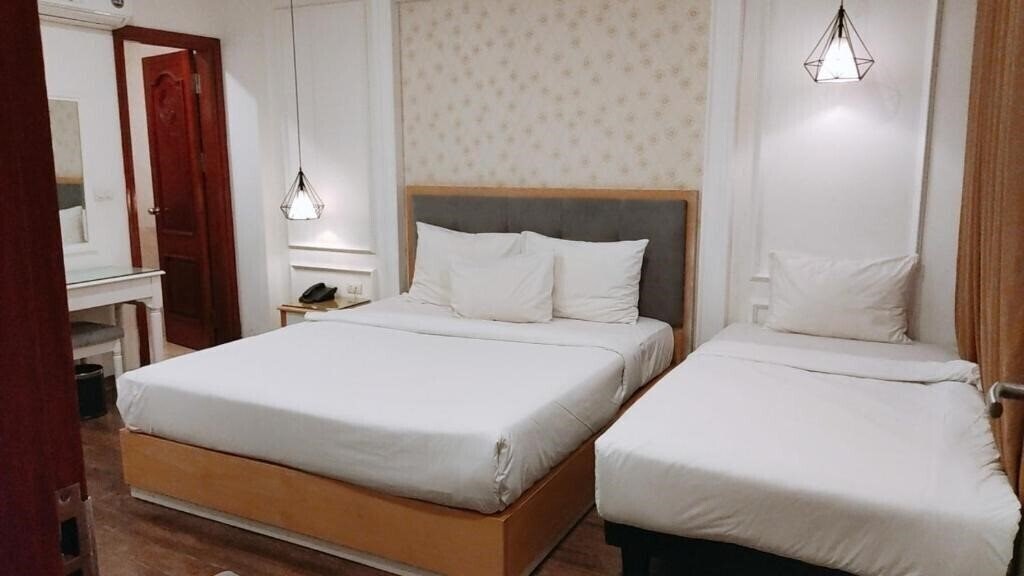 Вид Khach San A83 Xa Dan (ex. Hanoi A83 Hotel ) 3*