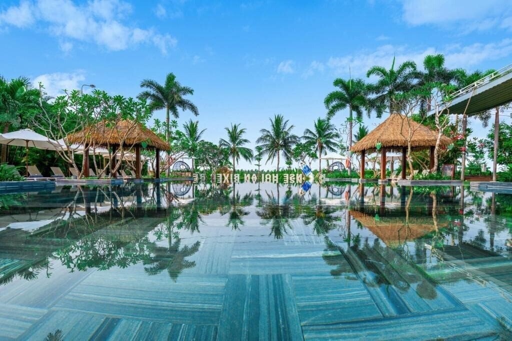 Вид Silk Sense Hoi An River Resort 3*