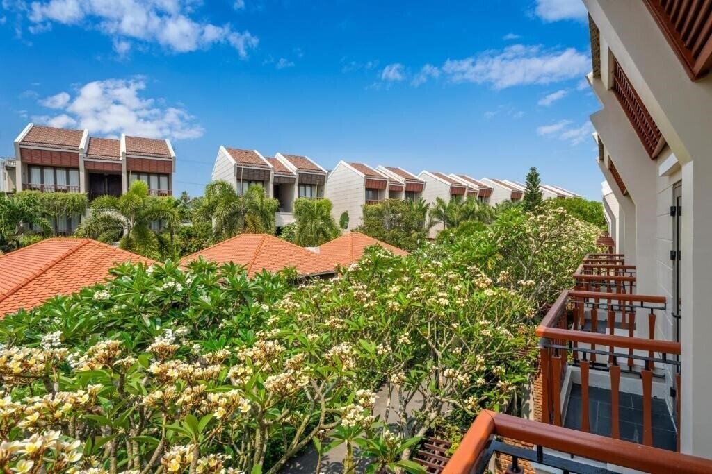 Апартаменты Silk Sense Hoi An River Resort 3*