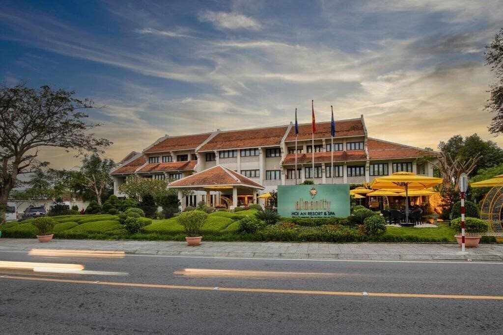 Апартаменты Almanity Hoi An Resort & SPA 5*