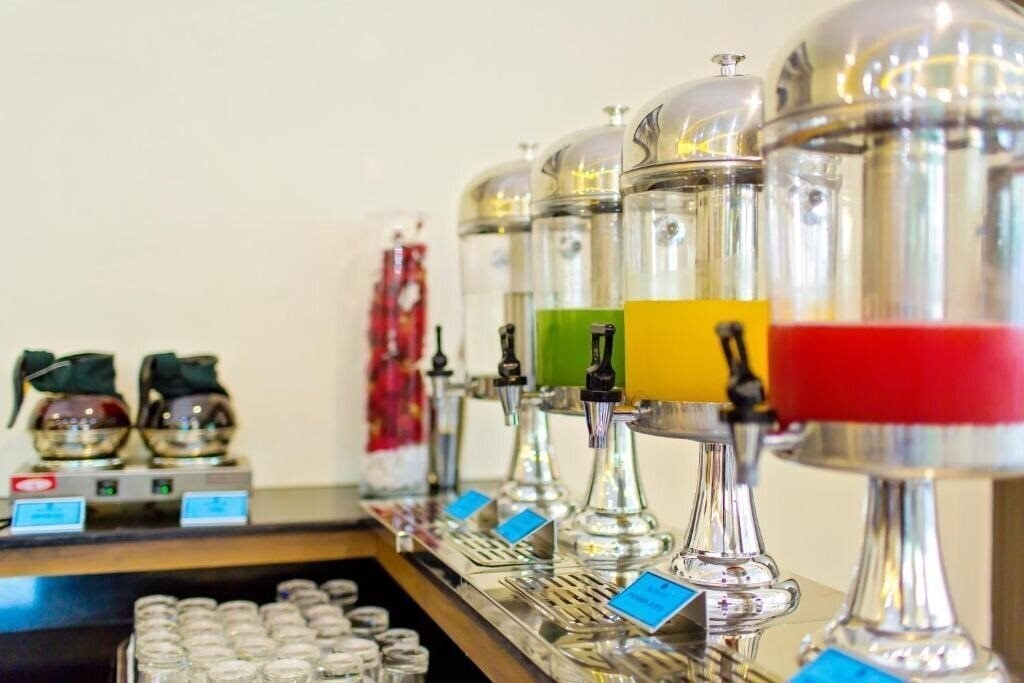 Панорама Ally Beach Boutique Hotel Hoian 4*