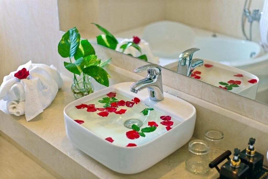 Фото Aurora Riverside Hotel 4*