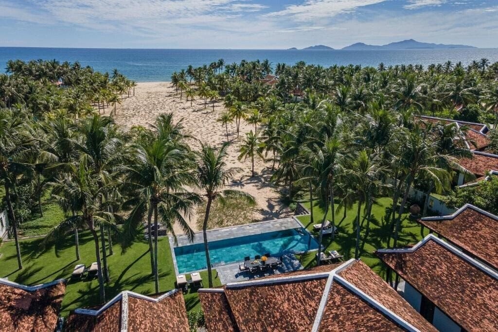 Панорама Four Seasons Resort The Nam Hai (ex. Nam Hai Hotel) 5*