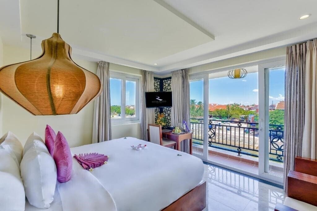 Фото River Suites Hoi An Hotel 4*