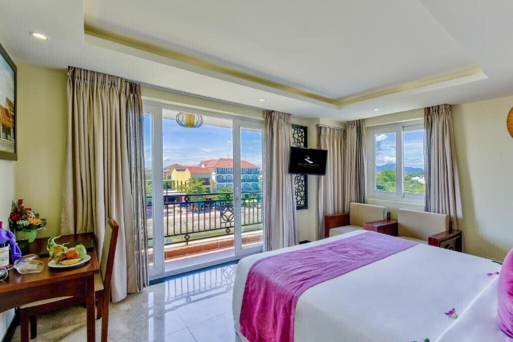 Изображение River Suites Hoi An Hotel 4*