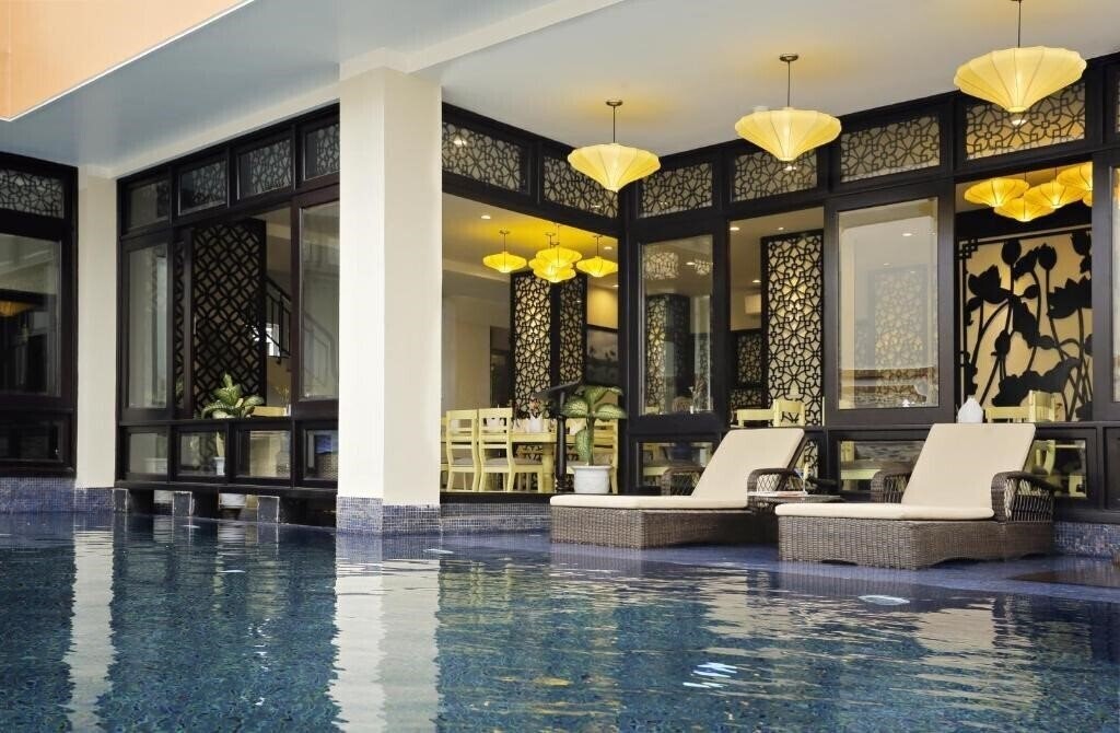 Панорама River Suites Hoi An Hotel 4*