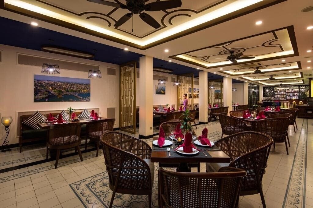 Апартаменти Silkotel Hoi An 4*