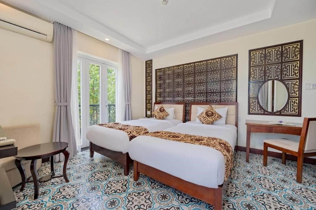 Территория Hoi An Canal House 3*