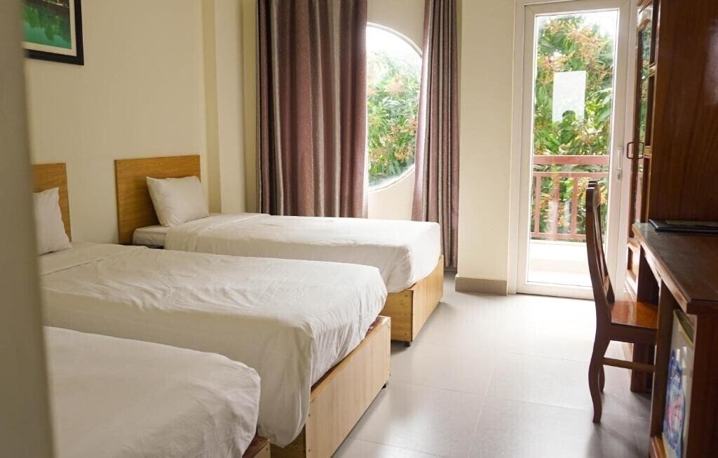 Панорама Paradise Hotel 3*