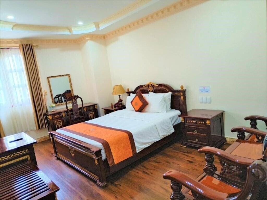 Готель New Pacific 4*